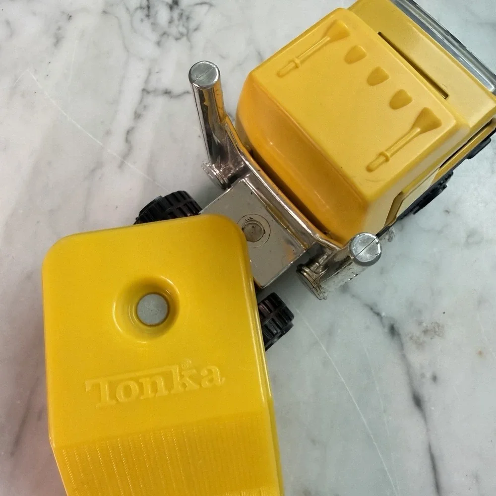 Vtg 1981 Mini Tonka Yellow Semi Truck Lowboy Trailer & Crawler Bulldozer Set